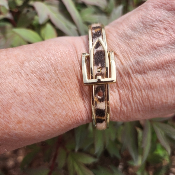 Vintage leopard print bangle - Picture 2 of 8